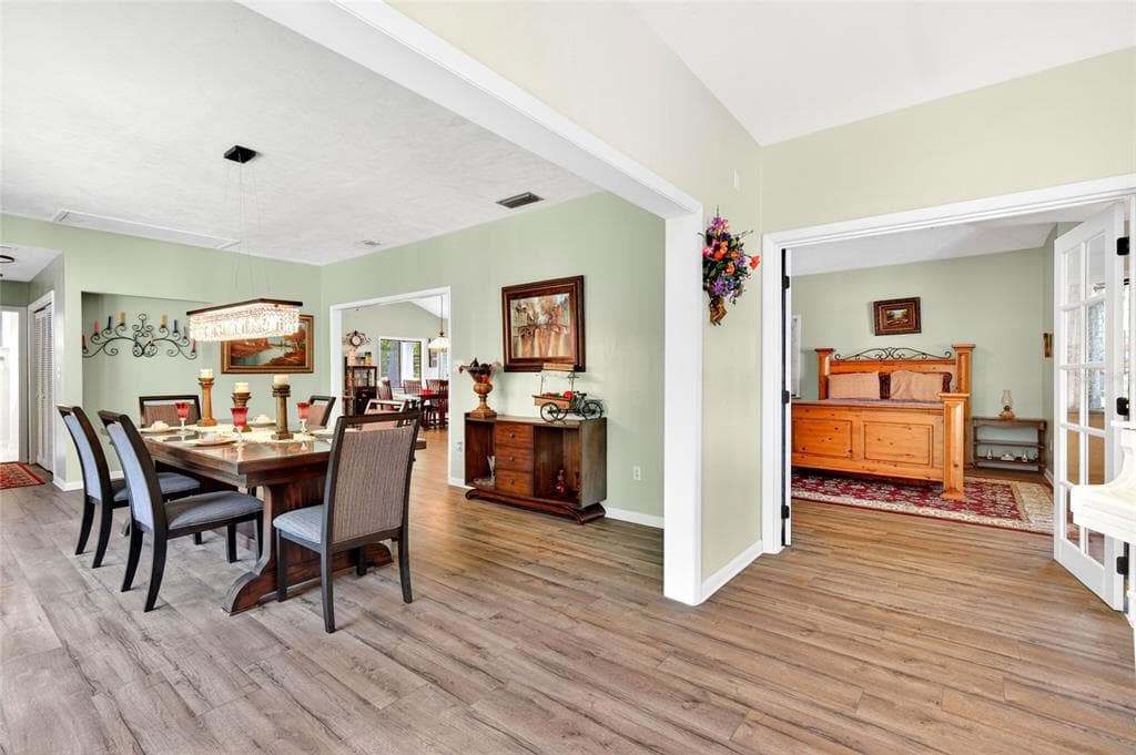 17704 SE 59TH STREET photo 10