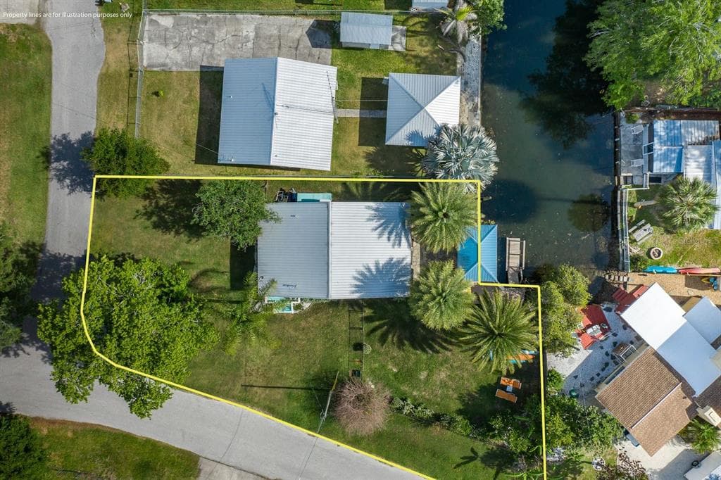 5473 DARLENE STREET photo 4