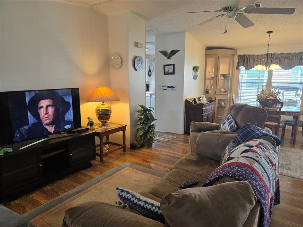 88 STRAPHMORE DRIVE photo 23