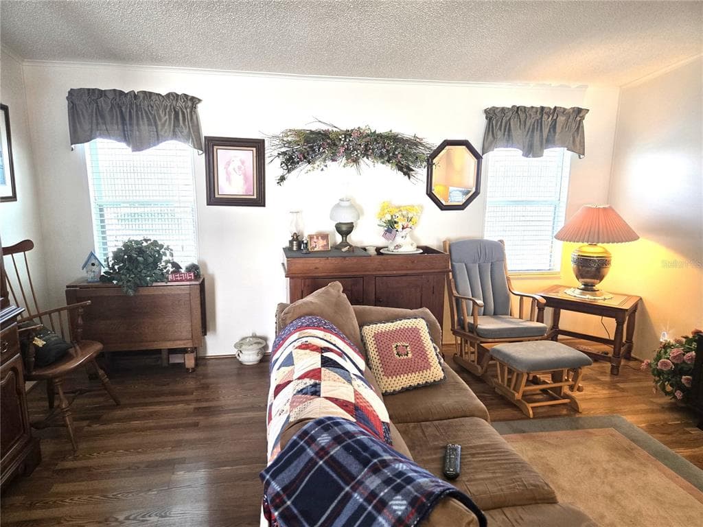 88 STRAPHMORE DRIVE photo 22