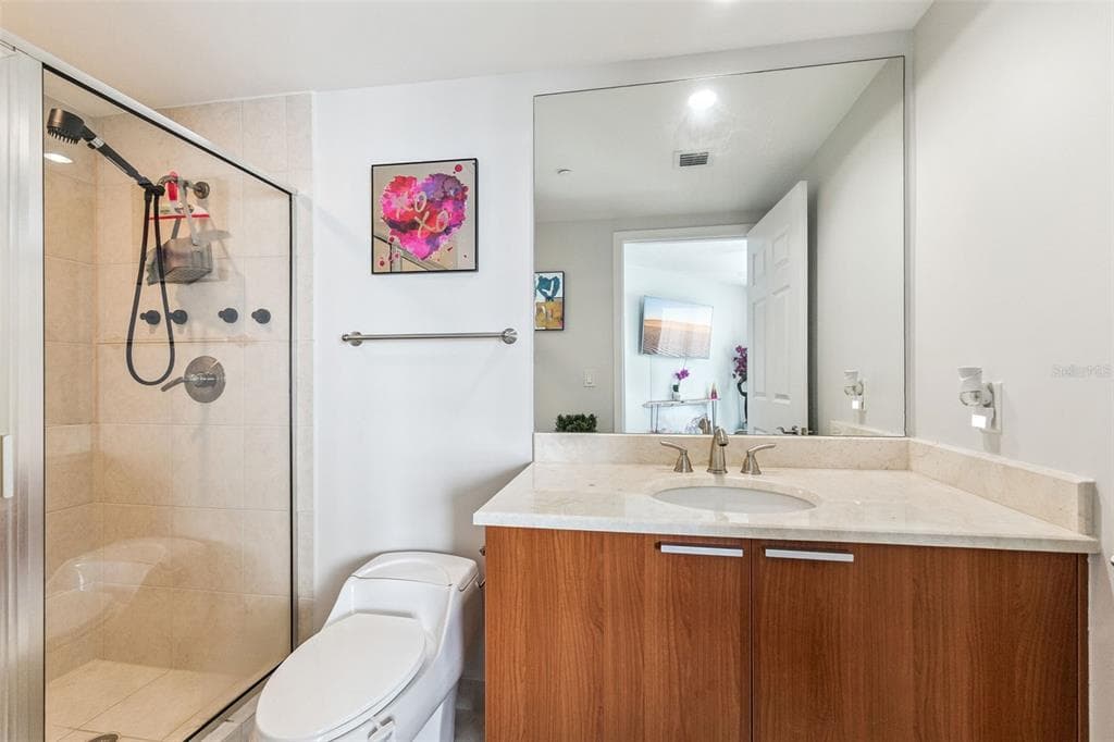 231 RIVERSIDE DRIVE 702-1 photo 13