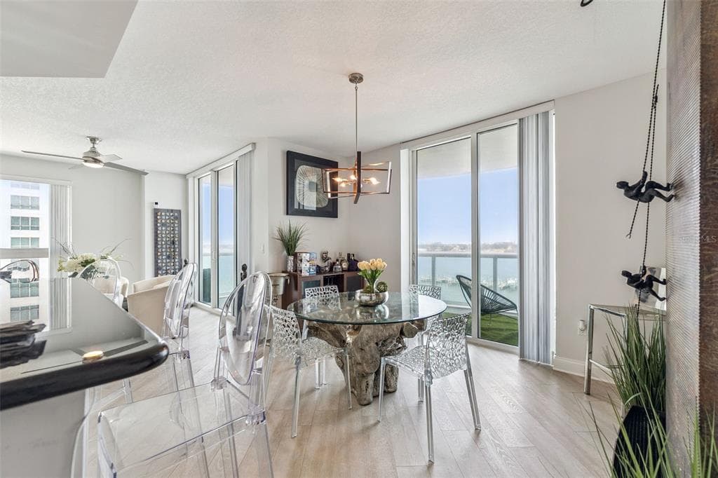 231 RIVERSIDE DRIVE 702-1 photo 18