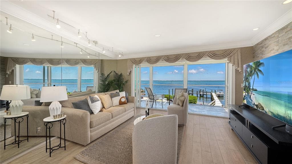 5320 GULF OF MEXICO DRIVE 101 photo 6