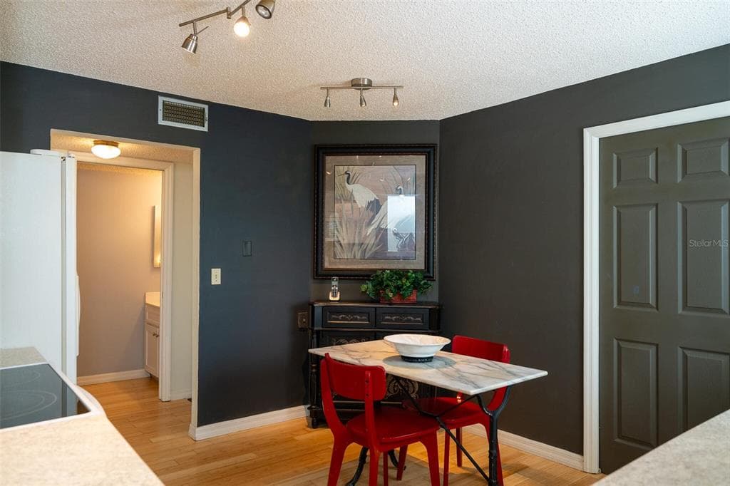 1757 WINDSONG CIRCLE photo 10