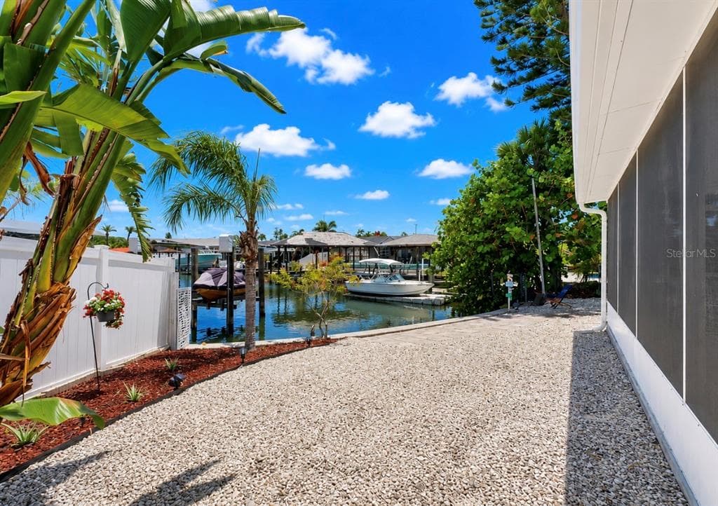 6513 ABACO DRIVE photo 4