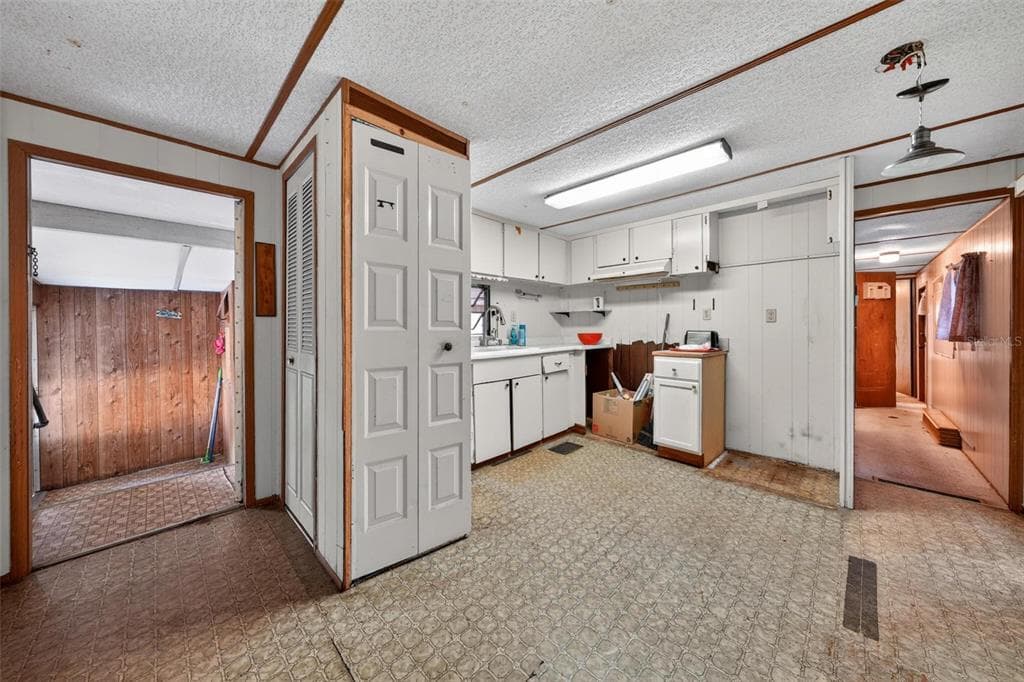 138 INDIAN CREEK ROAD photo 14