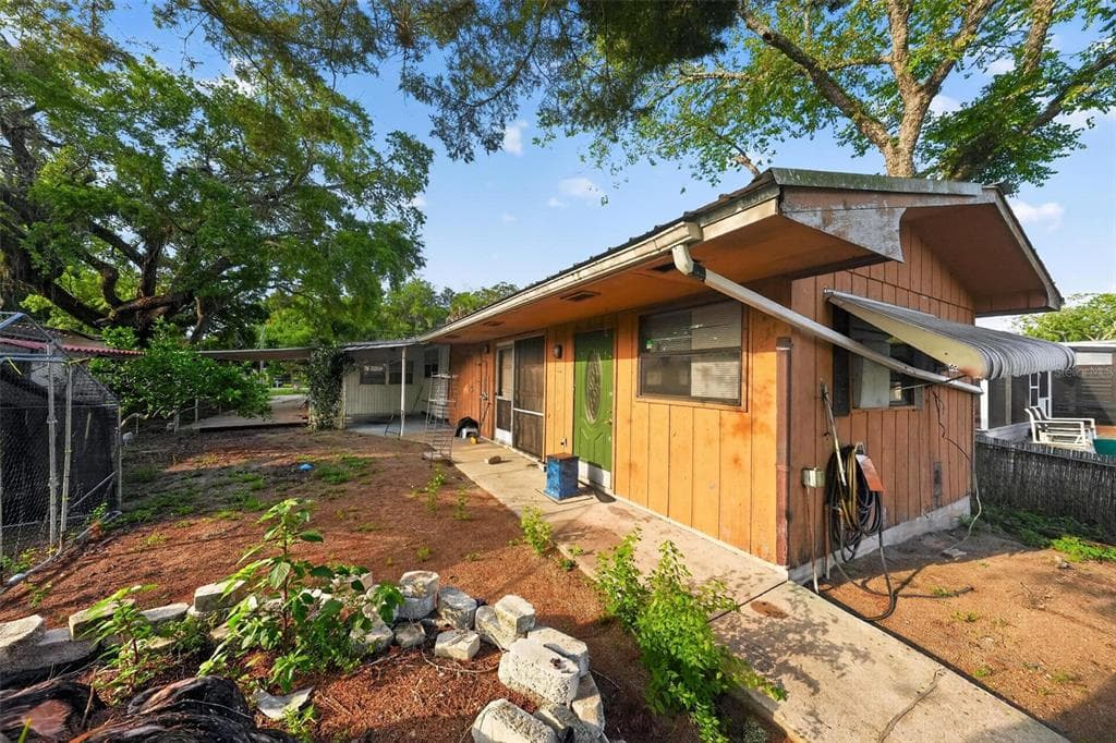 138 INDIAN CREEK ROAD photo 11