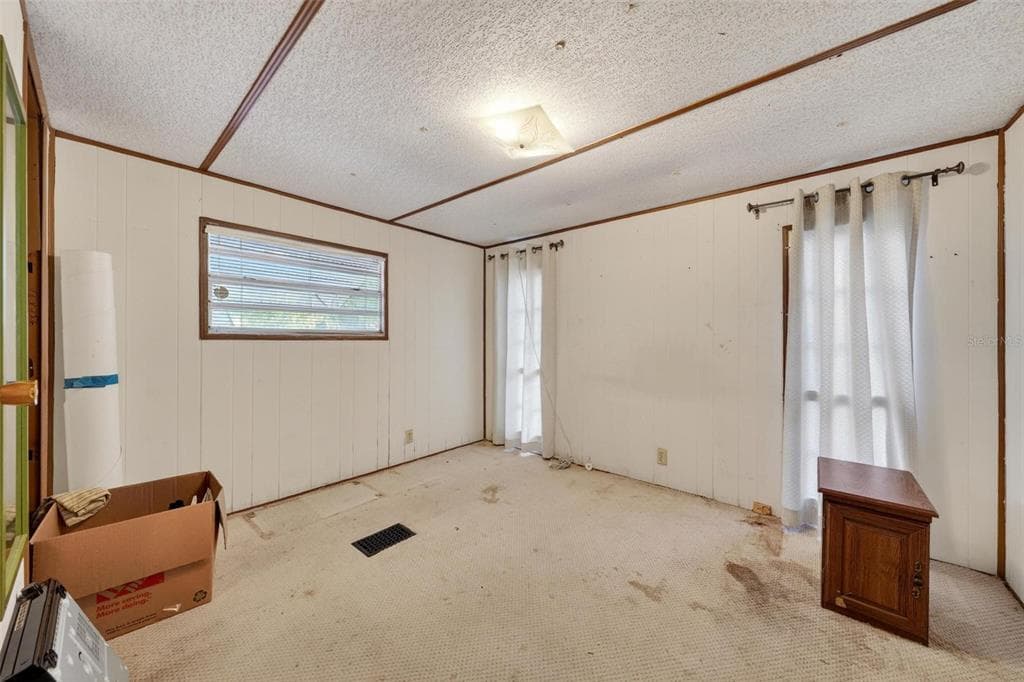 138 INDIAN CREEK ROAD photo 19