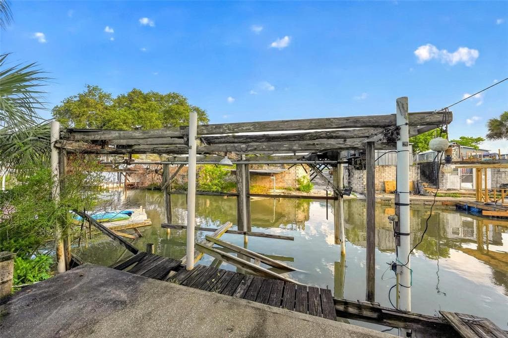 138 INDIAN CREEK ROAD photo 8
