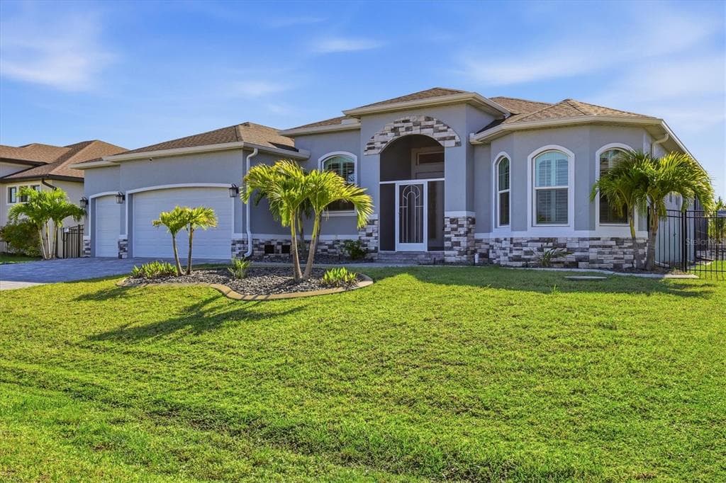 8314 TRACY CIRCLE photo 3