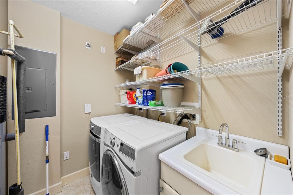 2855 S ATLANTIC AVENUE 201 photo 23