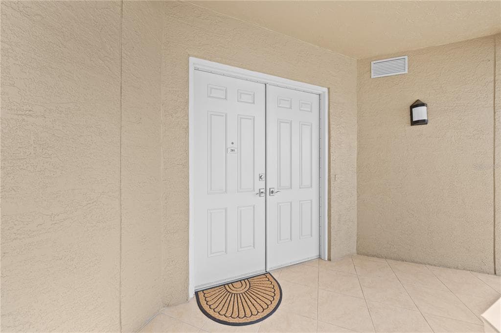 2855 S ATLANTIC AVENUE 201 photo 5