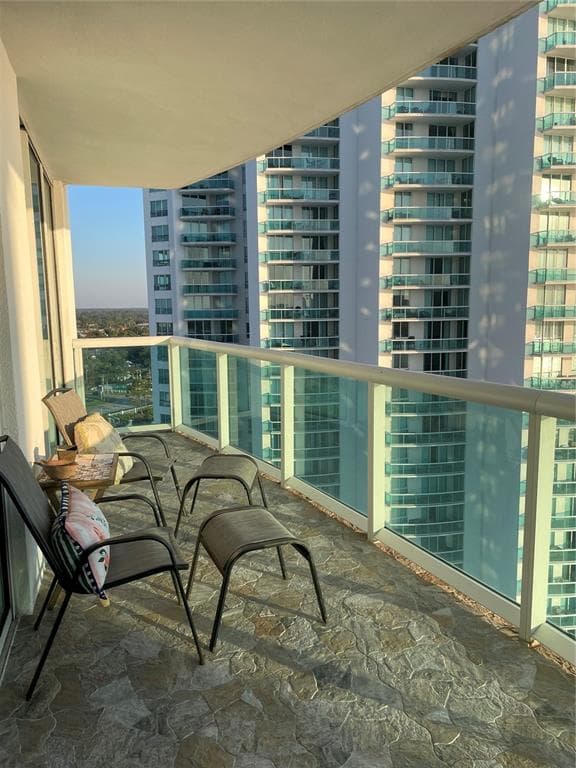 231 RIVERSIDE DRIVE 1504-1 photo 15
