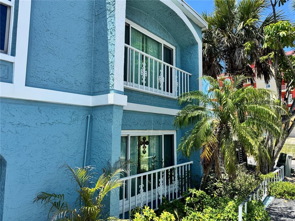 18838 GULF BOULEVARD 202 photo 23