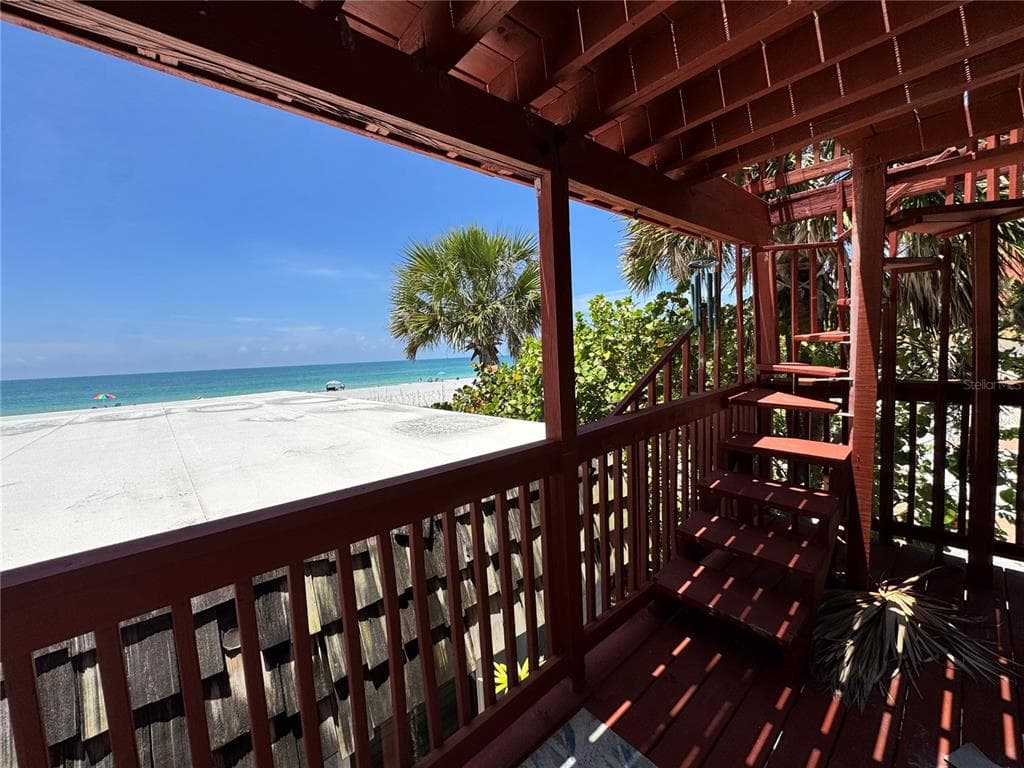 18838 GULF BOULEVARD 202 photo 3