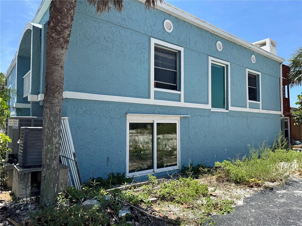 18838 GULF BOULEVARD 202 photo 24