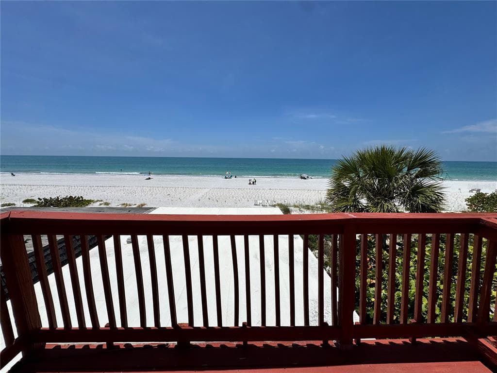 18838 GULF BOULEVARD 202 photo 4