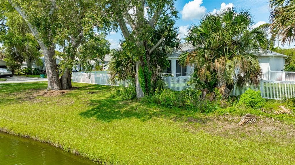 339 MARINERS GATE DRIVE photo 3