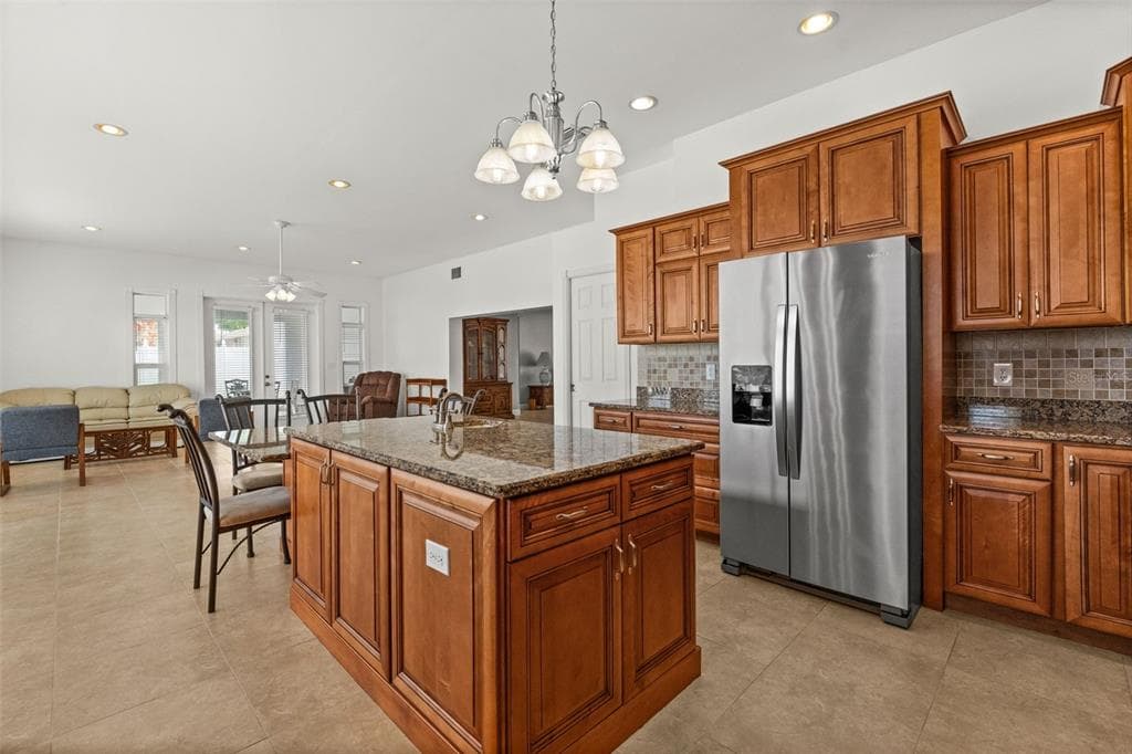 710 116TH AVENUE photo 23