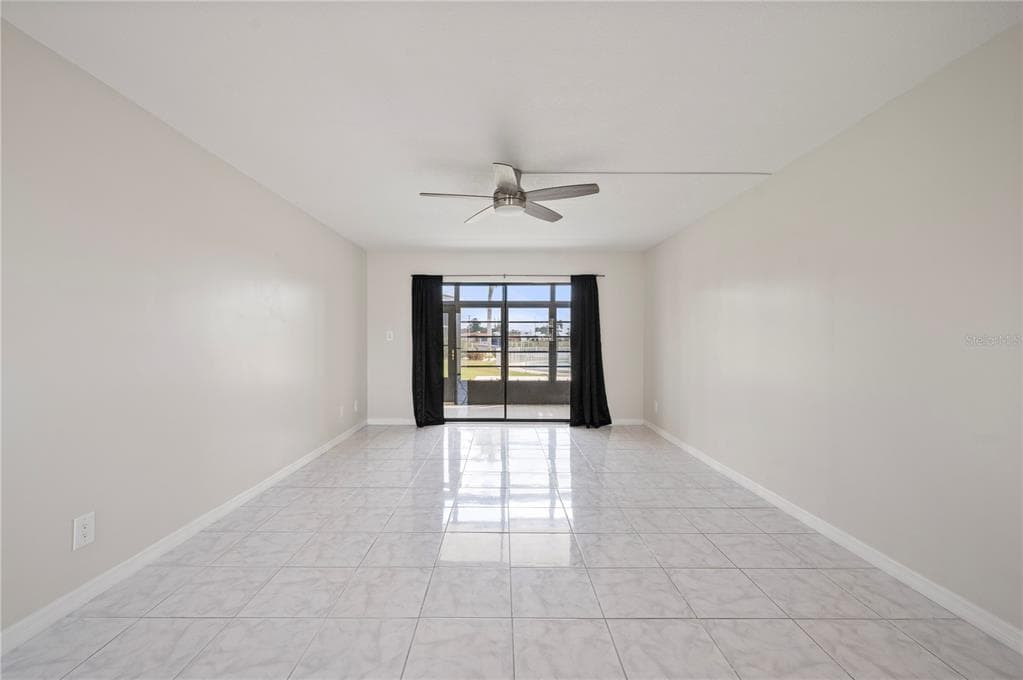 3230 WHITE IBIS COURT A1-2 photo 3