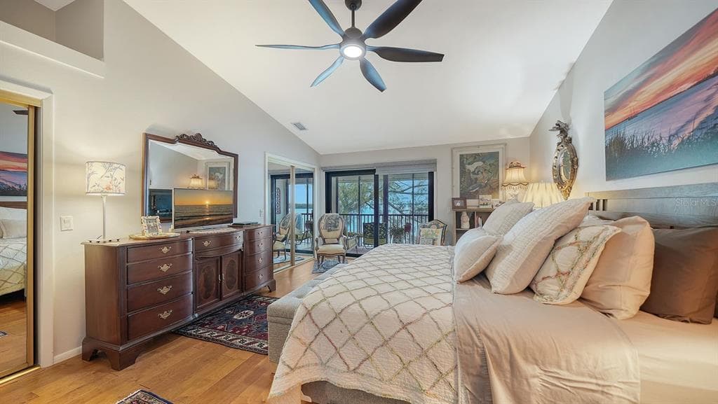 3840 MARINERS WAY 524A photo 21