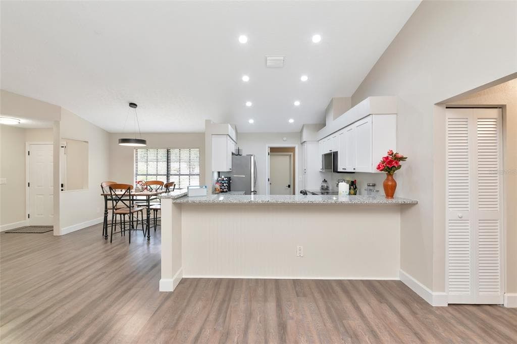 6104 26TH AVENUE E photo 11