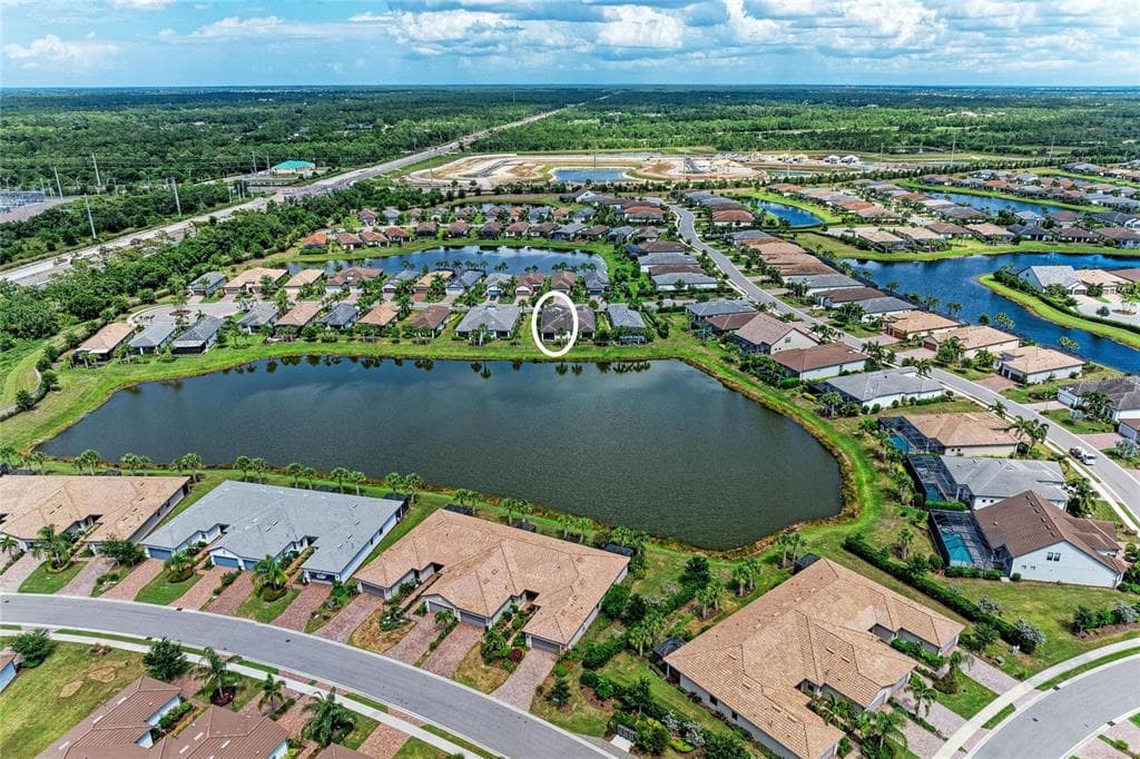 7018 HOLBROOK COVE photo 5