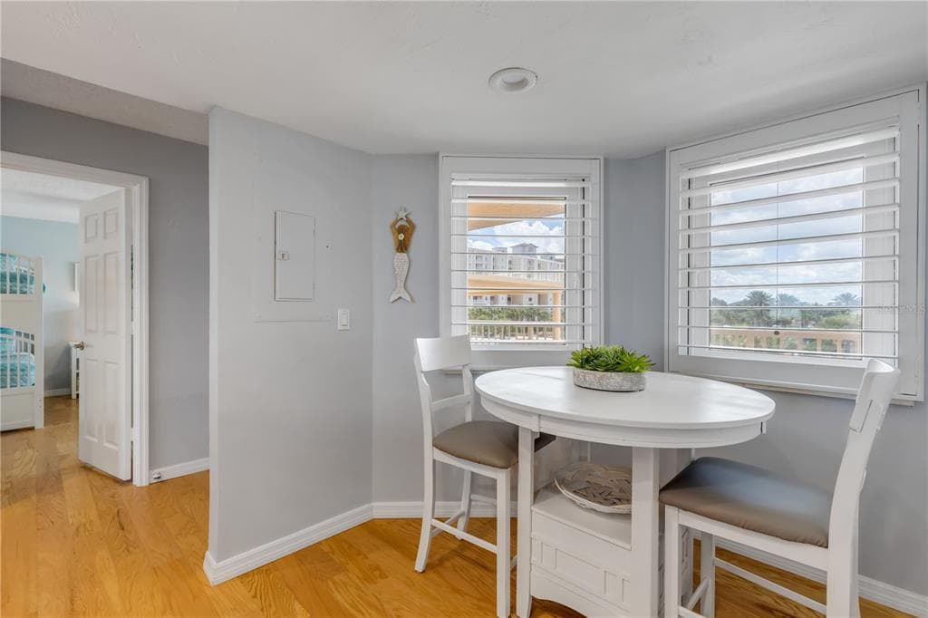 257 MINORCA BEACH WAY 103 photo 6