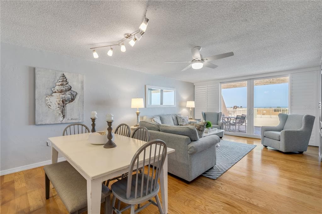 257 MINORCA BEACH WAY 103 photo 15