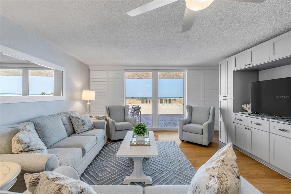 257 MINORCA BEACH WAY 103 photo 19