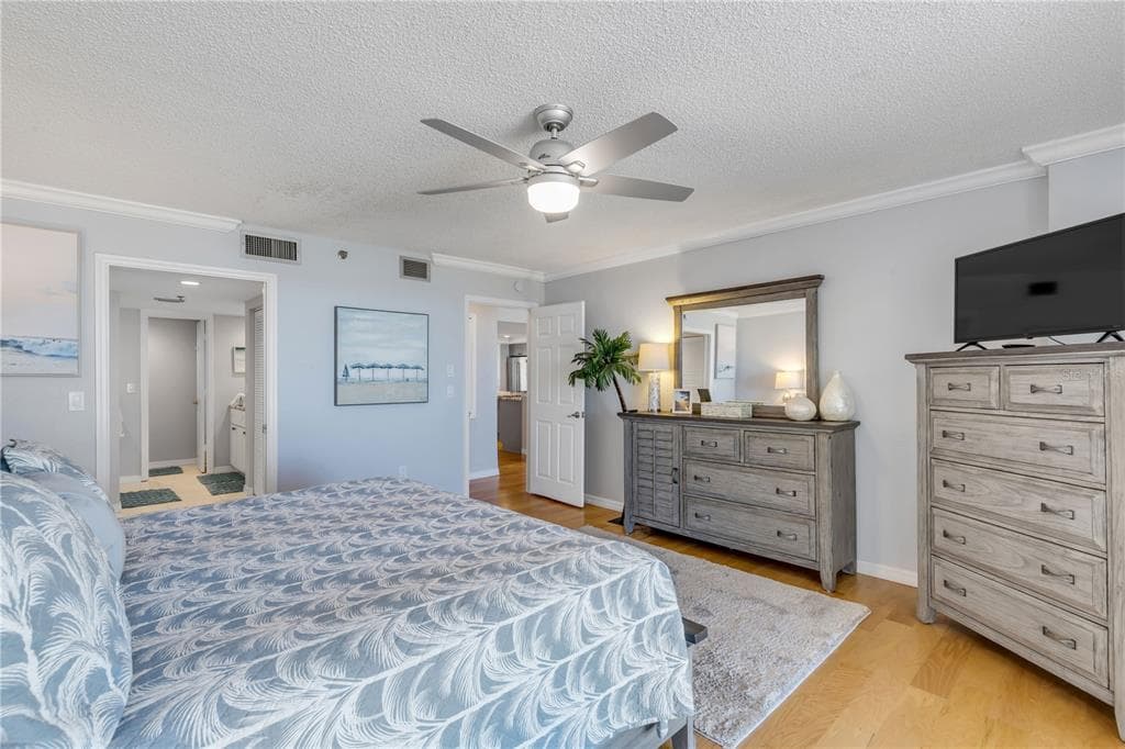 257 MINORCA BEACH WAY 103 photo 25