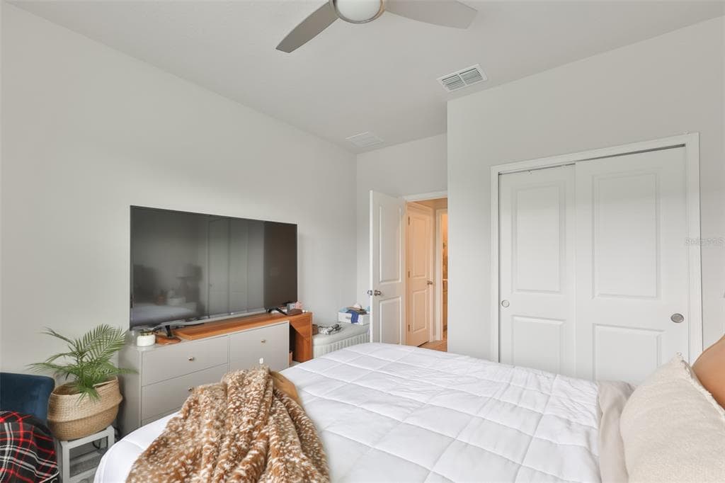 1123 CREEK VALLEY COURT photo 20