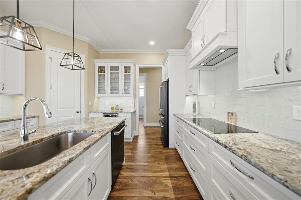 9240 PINE COVE DRIVE photo 20