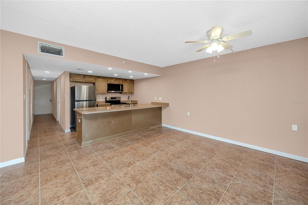 50 GULF BOULEVARD 108 photo 9