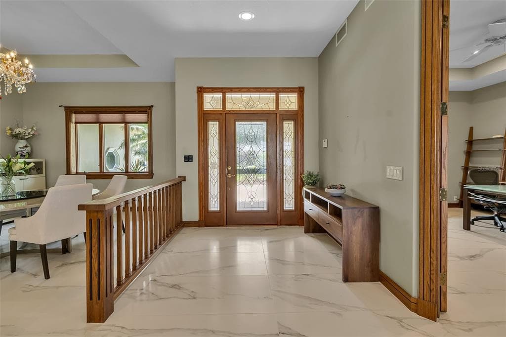 612 LAUREL ROAD W photo 23