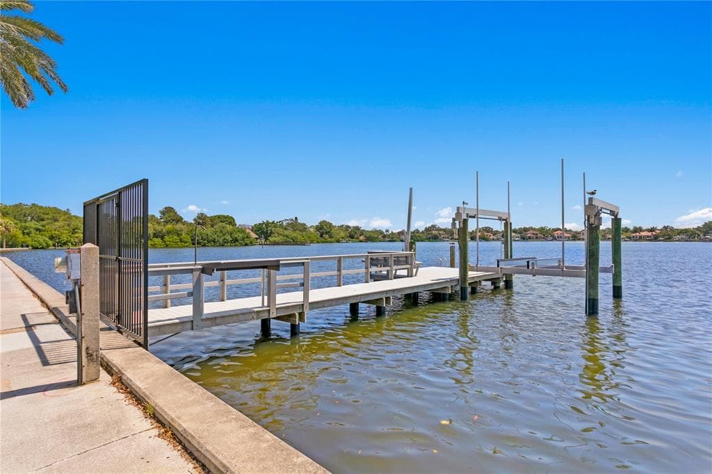 2926 COFFEE POT BOULEVARD NE photo 4