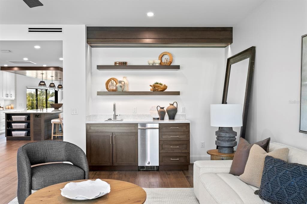 201 N HARBOR DRIVE photo 7