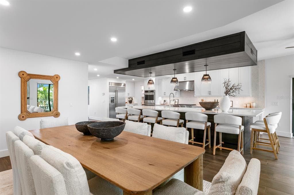 201 N HARBOR DRIVE photo 19