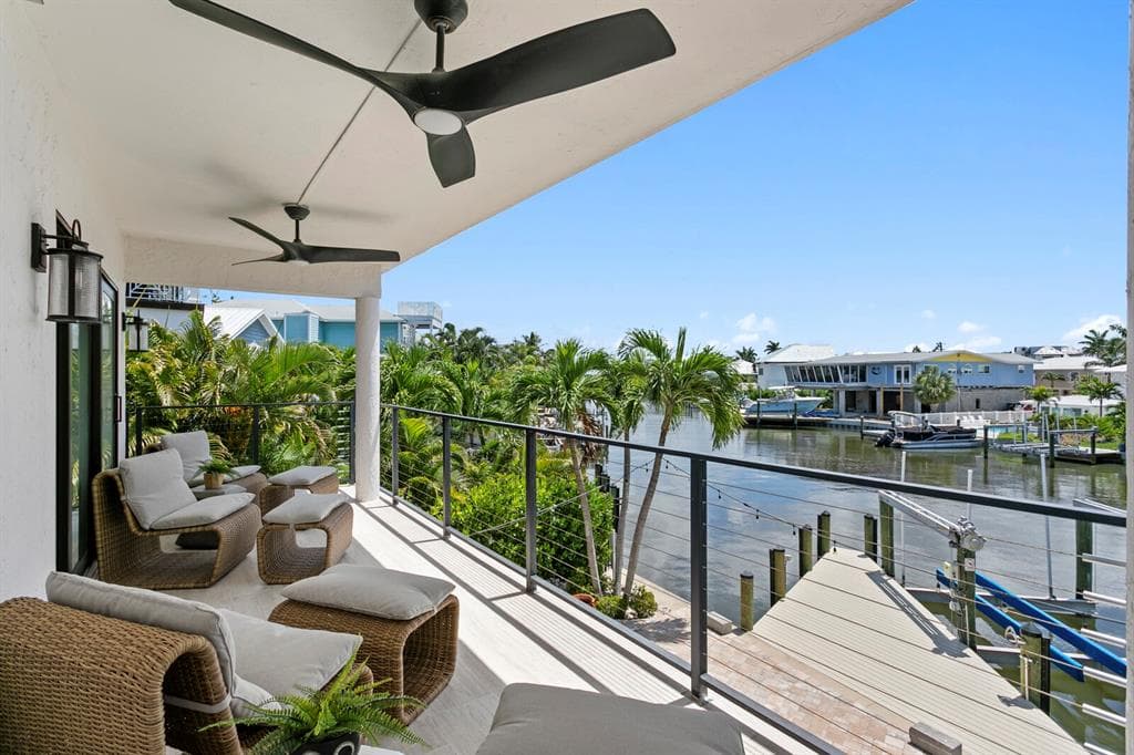 201 N HARBOR DRIVE photo 25