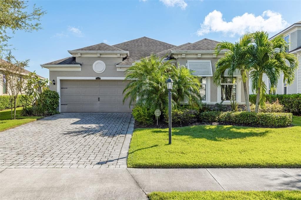 5213 HORIZON COVE photo 1