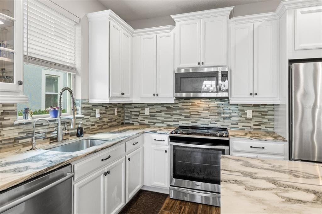 5213 HORIZON COVE photo 11