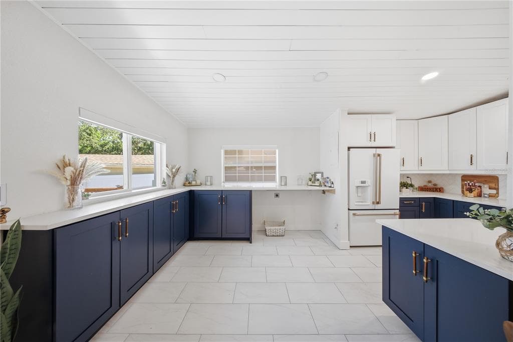 5716 MOONLIGHT CIRCLE photo 8