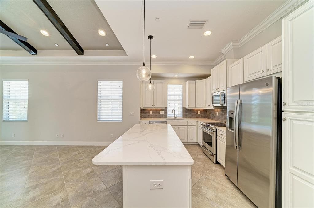 340 SAPPHIRE LAKE DRIVE 201 photo 13