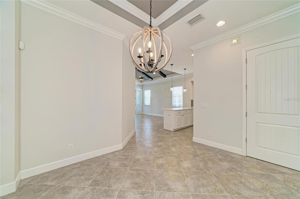 340 SAPPHIRE LAKE DRIVE 201 photo 10