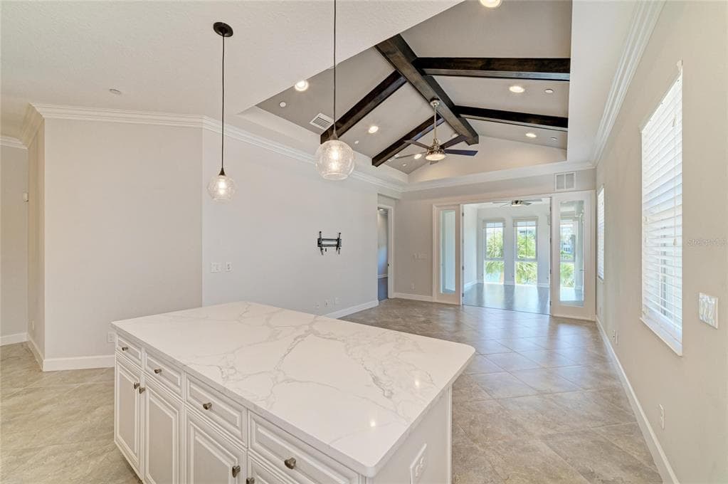 340 SAPPHIRE LAKE DRIVE 201 photo 18