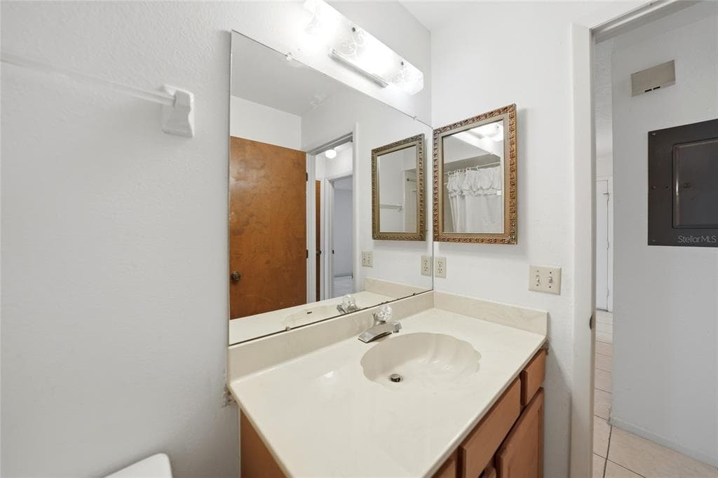 1432 MEDITERRANEAN DRIVE 2B photo 22