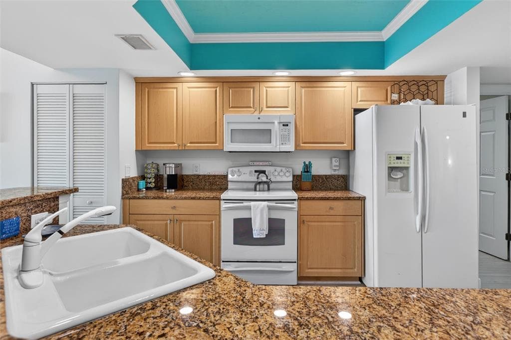 3315 S ATLANTIC AVENUE 1406 photo 16
