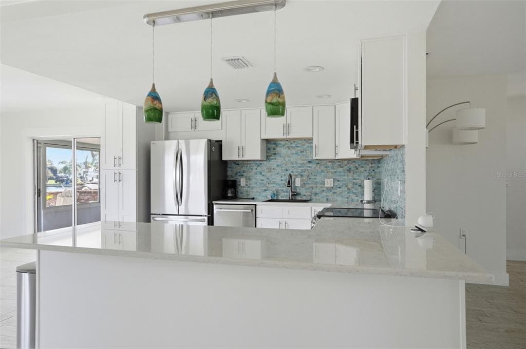 13840 BARNARD AVENUE photo 15