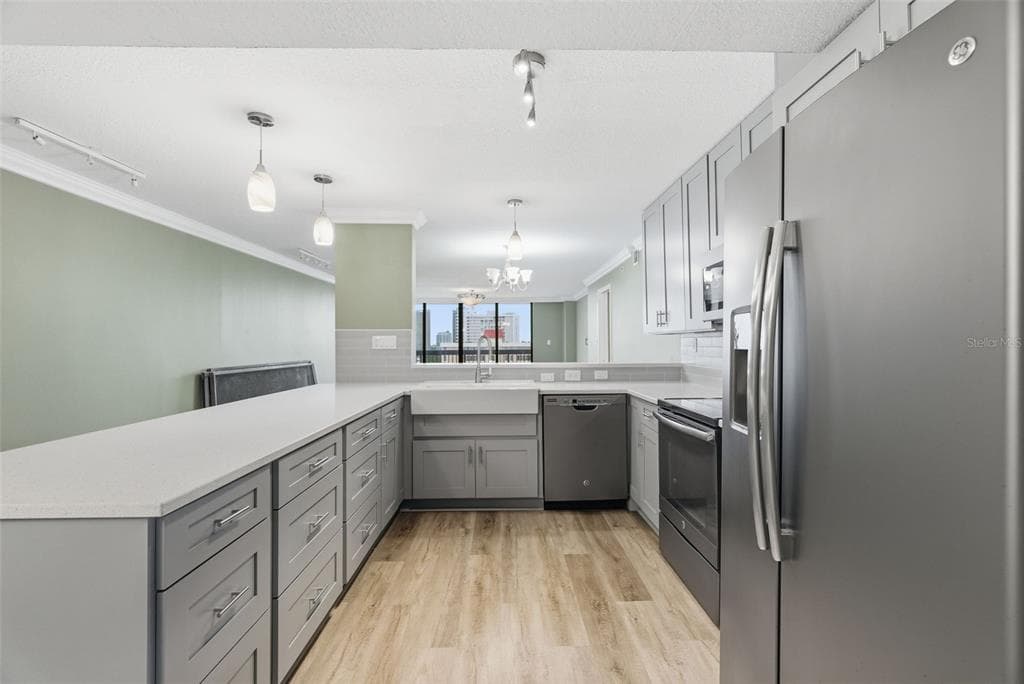 2413 BAYSHORE BOULEVARD 1004 photo 13