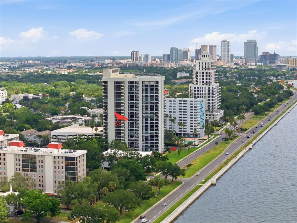 2413 BAYSHORE BOULEVARD 1004 photo 1